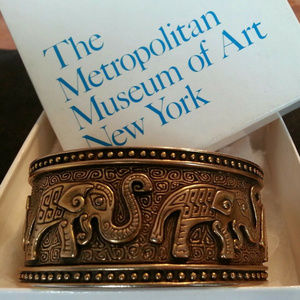 RARE Metropolitan Museum of Art Vintage Gold Cuff
